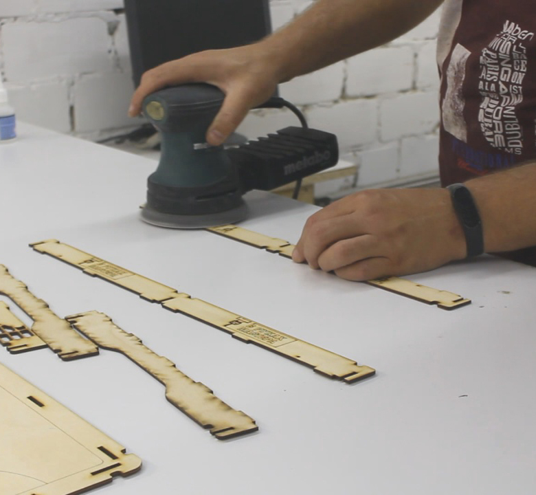 bg-1.jpg (63 483 bytes)