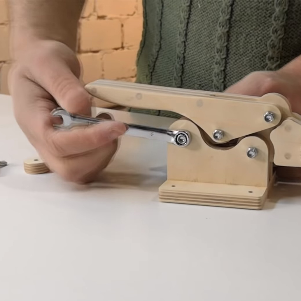 bg-1.jpg (63 483 bytes)